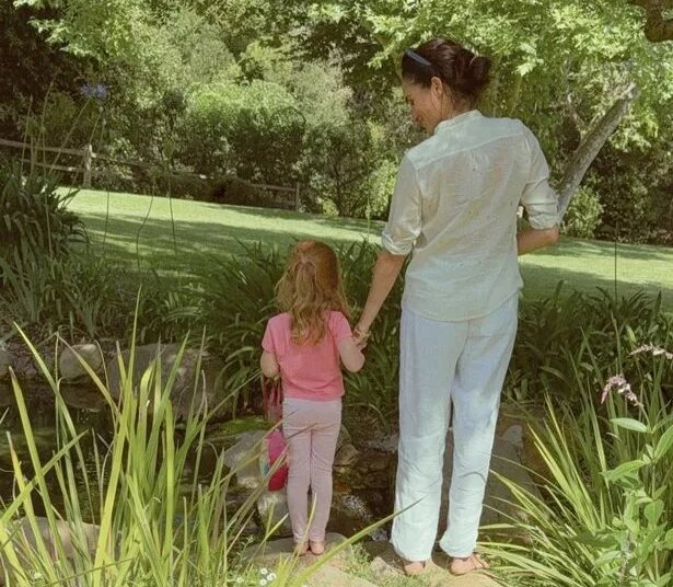 A nova foto da Princesa Lilibet de Meghan Markle apresenta detalhes ocultos e desperta frenesi