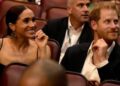 A saída real de Meghan Markle e do príncipe Harry fez com que os futuros rei e rainha se sentissem de uma certa maneira, afirma o autor