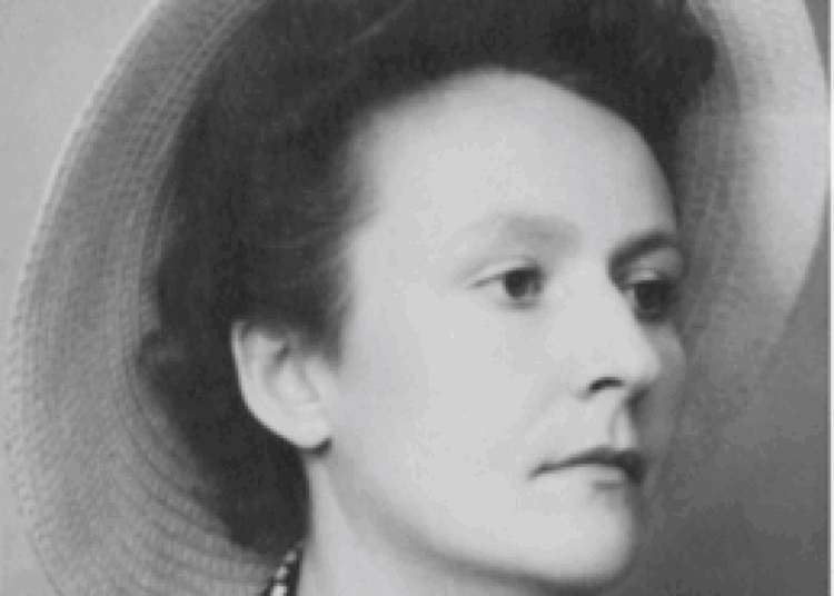 Catherine_dior.png