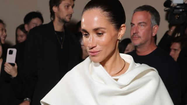 A viagem de Meghan Markle a Paris veio com uma agenda real, afirma o especialista
