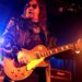 Ace Frehley, guitarrista fundador da banda de rock teatral Kiss, morre aos 74 anos