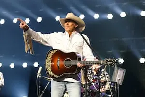 Alan Jackson anuncia último show repleto de estrelas antes de se aposentar da turnê