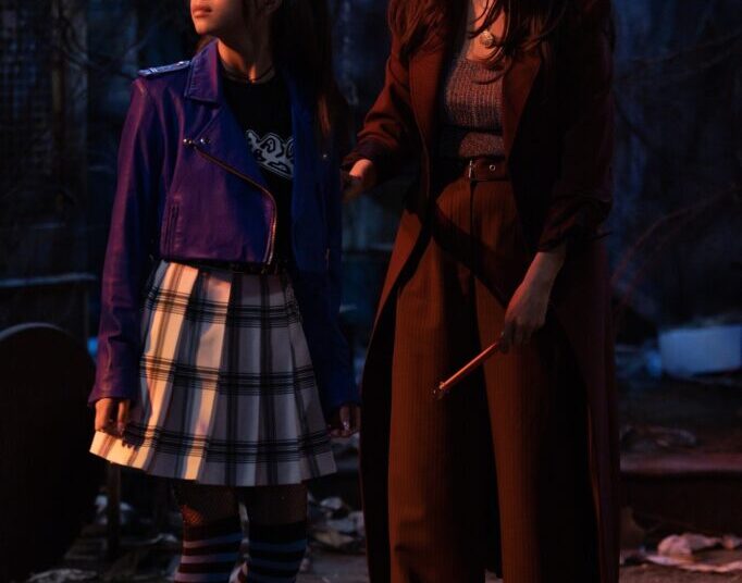 Alex Russo, de Selena Gomez, se sacrifica no final da segunda temporada de Wizards Beyond Waverly Place