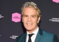 Andy Cohen diz que 'não conseguia abotoar' os ternos antes de perder 25 libras de peso