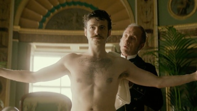 Anthony Boyle revela a verdade sobre a cena do banho da Casa do Guinness