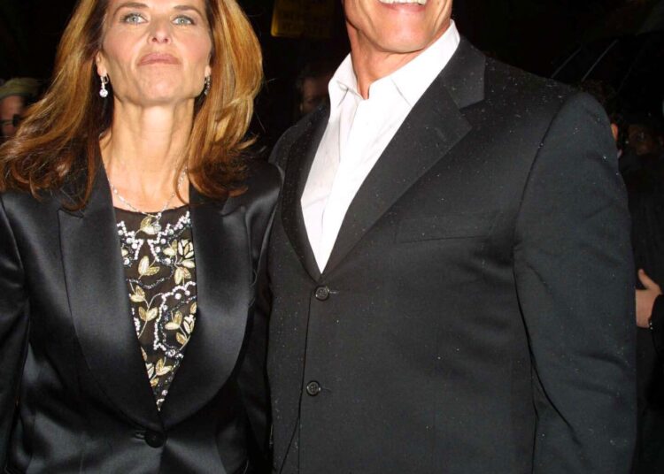 Arnold Schwarzenegger fala com a ex Maria Shriver 'o tempo todo', apesar do divórcio: 'Ela tem sido sua rocha' - Globe Magazine