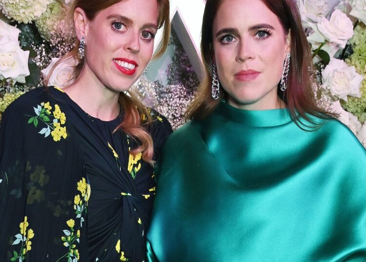 As filhas do príncipe Andrew, Beatrice, os títulos de Eugenie permanecem