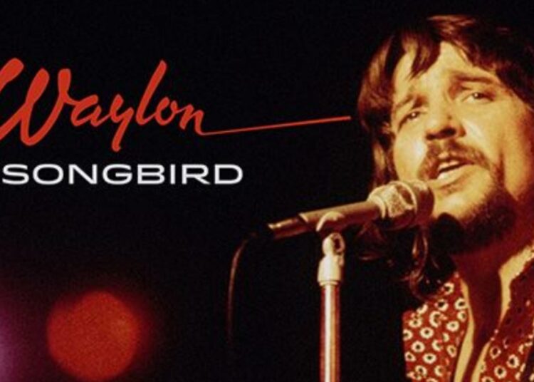 As gravações perdidas de Waylon Jennings trazidas à vida no novo álbum 'Songbird'