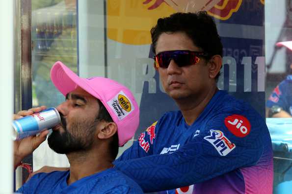 Bahutule, Yagnik Sair como Rajasthan Royals continua revisando