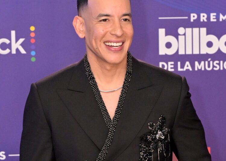 Billboard Latin Music Awards 2025: moda no tapete vermelho de celebridades