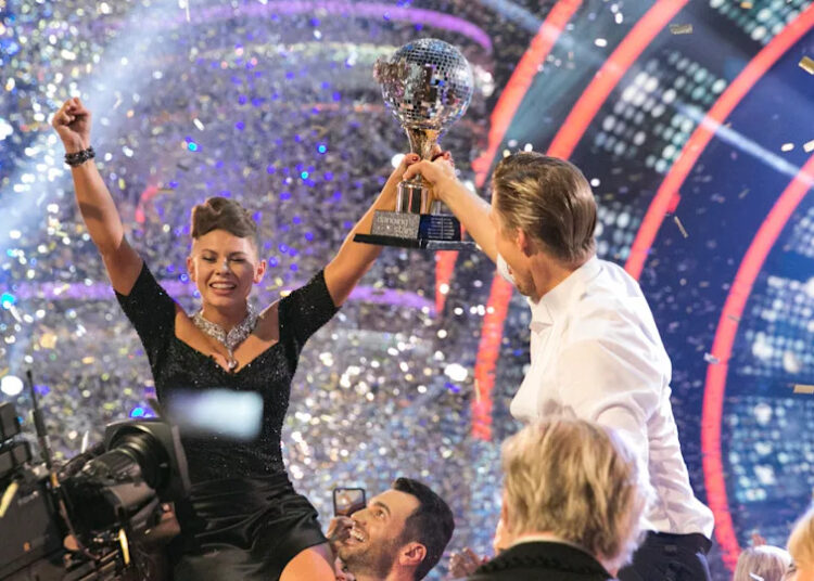 Bindi Irwin envia mensagem ao irmão Robert Irwin em meio à 34ª temporada de 'DWTS'