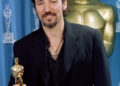 Bruce Springsteen reflete sobre a escrita de 'Streets of Philadelphia' (1996)