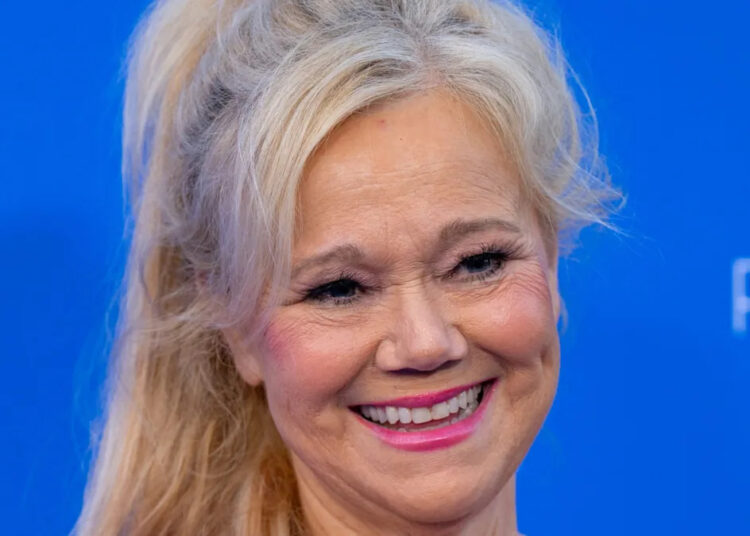 Caroline Rhea envia mensagem direta para Taylor Swift após compartilhar a história ‘mágica’ de conhecer uma estrela pop