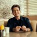 Charlie Sheen revisita o elenco de Tom Cruise em filme indicado ao Oscar