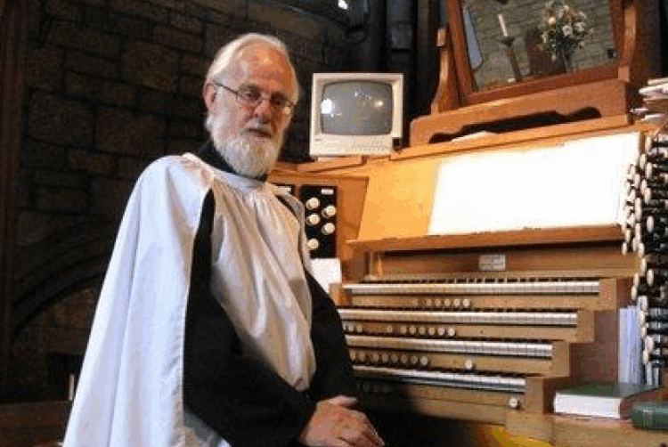 Christopher Rathbone celebra um marco musical