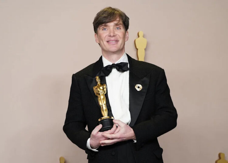 Cillian Murphy diz que não havia demanda por ele liderar grandes projetos após a vitória do Oscar: 'Talvez seja tarde demais'