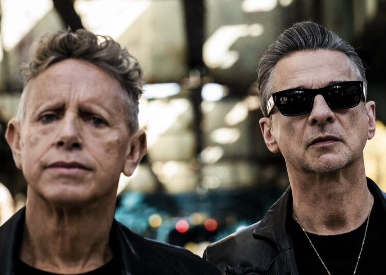 Confira a nova música comovente do Depeche Mode, 'In The End', gravada durante as sessões de 'Memento Mori'