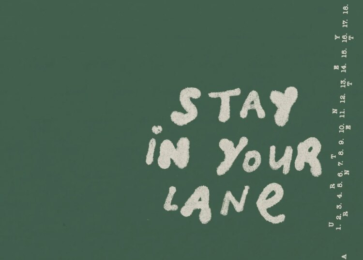 Courtney Barnett retorna com novo single “Stay In Your Lane”