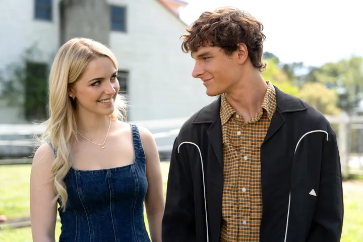 Crítica de 'Lamentando você': o filme é uma adaptação de livro leal