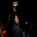 D'Angelo morre aos 51 anos. Jamie Foxx, John Legend, mais reagem à sua morte