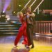 DWTS RECAP Episódio 4: Um pioneiro é votado em uma eliminação chocante da noite da Disney