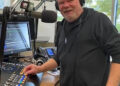 Dan Stone está deixando o Y100 após uma carreira de 34 anos na Midwest Communications e muitos shows para contar