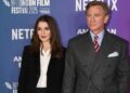 Daniel Craig e sua esposa Rachel Weisz levam um encontro noturno para o tapete vermelho em uma aparência rara