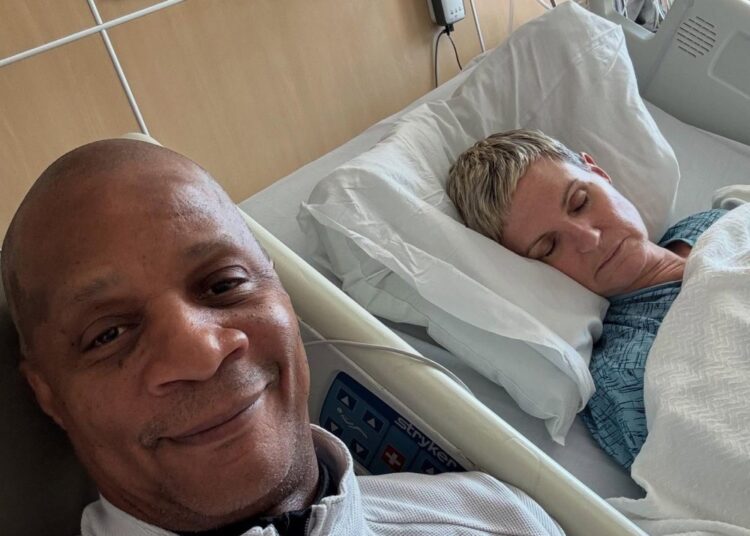 Darryl Strawberry diz que a esposa Tracy está ‘voltando para casa’ após cirurgias