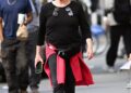 Deborra-Lee Furness vista em um raro passeio depois que uma fonte revela sua reconciliação com Hugh Jackman