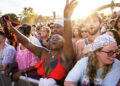 Doechii mata seu festival de sábado com poder, proezas - e um guarda -roupa RIP
