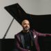 ENTRETENIMENTO: Pianista une ‘Classic Meets Cool’ para série