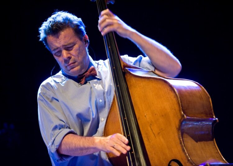 Edgar Meyer vindo para a Escola de Belas Artes do Alabama para apresentação especial em trio