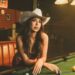 Entrevista: Jenny Tolman fala sobre novas músicas e seu papel no novo programa da CBS 'The Road'