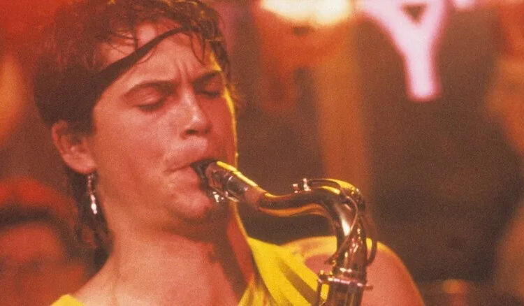 Este icônico filme de Rob Lowe dos anos 80 definiu uma geração de estrelas como o Brat Pack de Hollywood