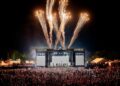 Explosão de campo de golfe, novo festival de música, leis de porte aberto