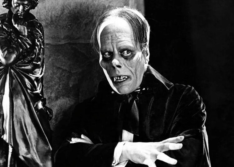 'Fantasma da Ópera' assombra a Grace Cathedral de São Francisco bem a tempo para o Halloween