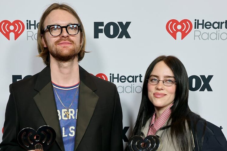 Finneas confirma que ele e Billie Eilish estão trabalhando juntos em novas músicas! | Billie Eilish, Finneas | Notícias e fofocas sobre celebridades | Entretenimento, fotos e vídeos