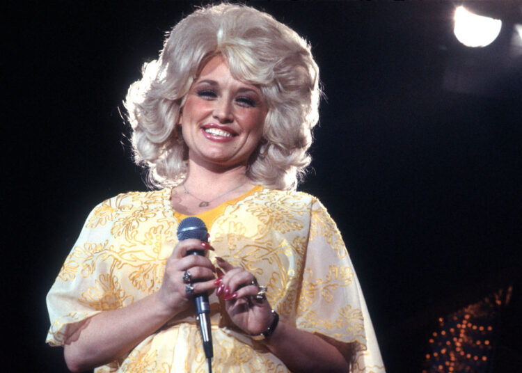 Fotos raras de infância vintage de Dolly Parton, Robin Williams e mais