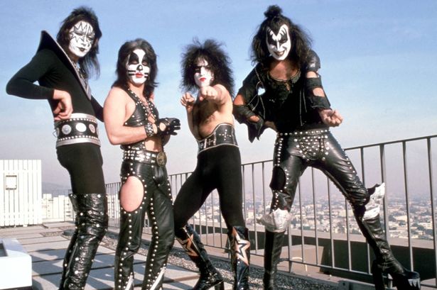 Gerente de segurança do KISS morre dias após o memorial de Ace Frehley