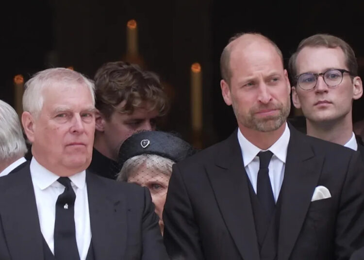 Governo será 'orientado' pela família real sobre se retirará os títulos de Andrew