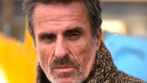 'Happy Valley' e 'The Penguin' Star Con O'Neill liderarão o curta-metragem 'ANON' do escritor de 'Everything Now' Dylan Brady
