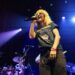 Hayley Williams diz que Morgan Wallen é a 'cantora racista de country' que ela se refere em sua música