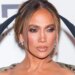 Jennifer Lopez beija e conta qual co-estrela beijou melhor