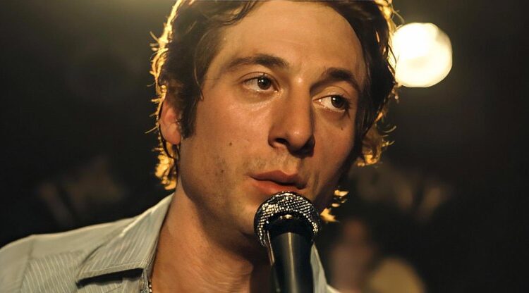Jeremy Allen White usou lentes de contato para me entregar do nada?