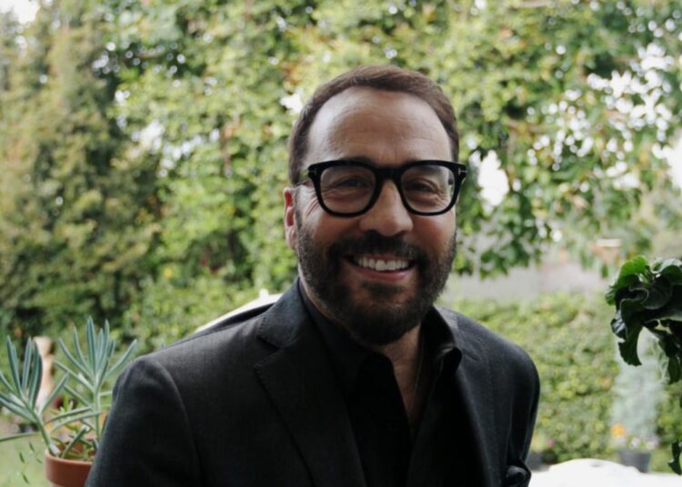 Jeremy Piven fala sobre stand-up tour e World Series