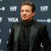 Jeremy Renner supostamente em relacionamento com o cineasta