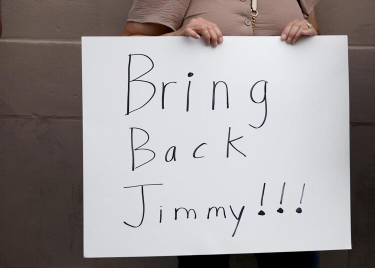 Jimmy Kimmel diz que inimigos “descaracterizaram maliciosamente” seus comentários sobre Charlie Kirk