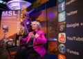 June Lockhart, estrela de Lassie e Perdidos no Espaço, morre aos 100 anos
