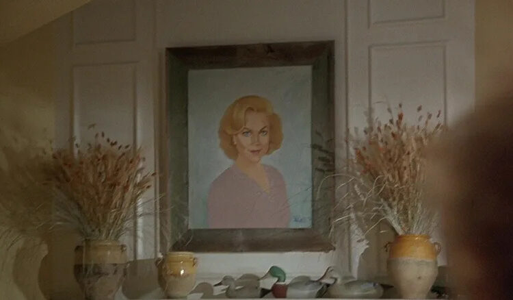 Kathleen Turner vendeu um filme deste fracasso de bilheteria no eBay