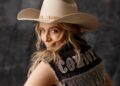 Kaylee Bell fala novo álbum e música country na Nova Zelândia